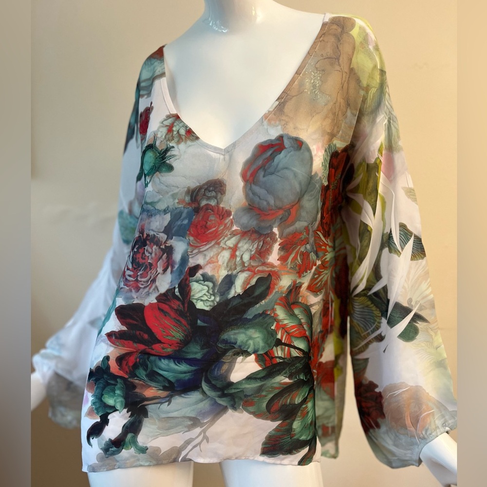 Floral V-Neck Chiffon Blouse